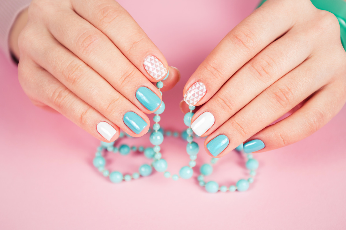 You are currently viewing Overcoming Nail Care Problems: Expert Tips From Tru Nail Lounge